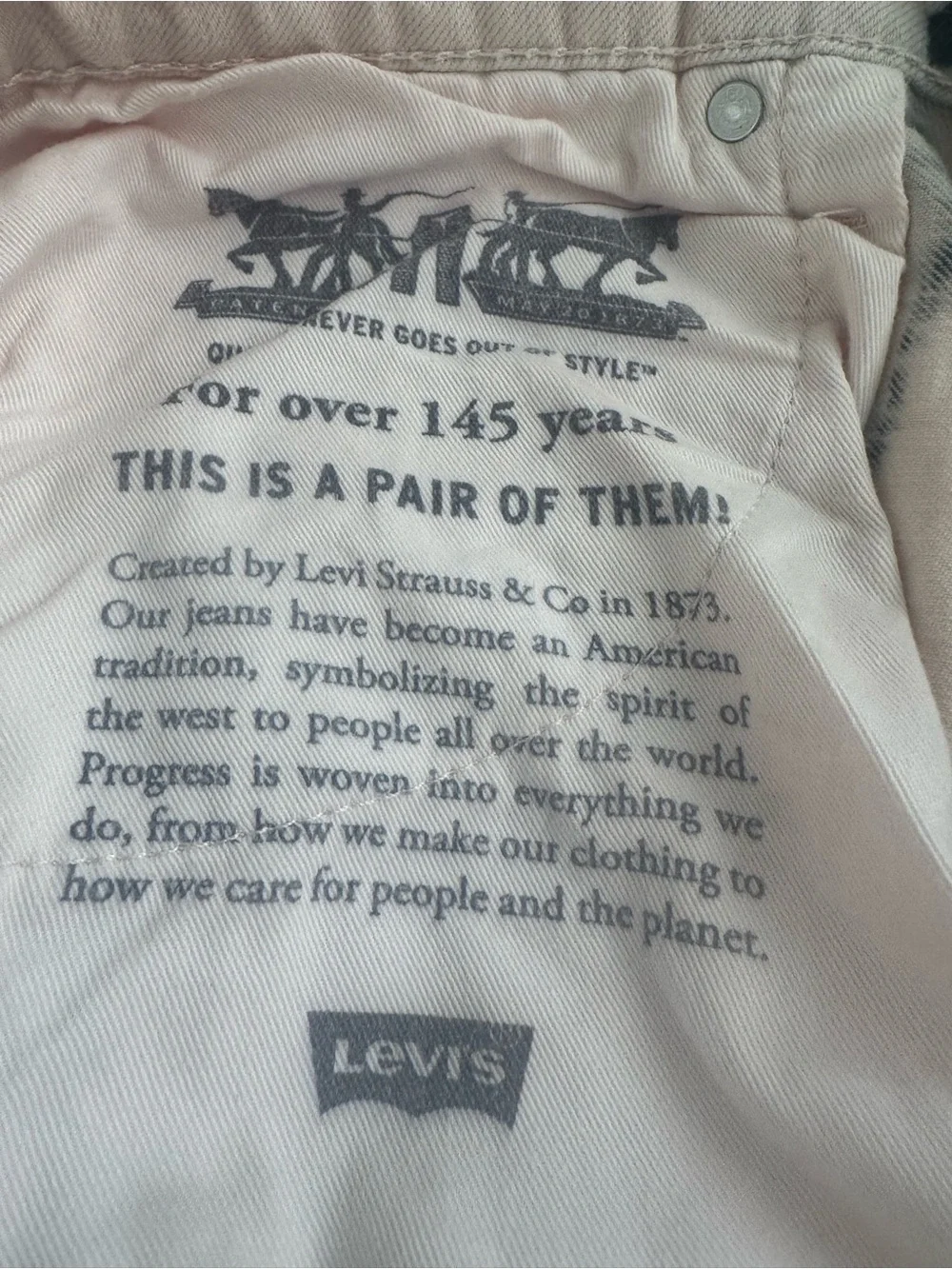 Levi's 569 Tie-Dye Denim Shorts  Size 32 waist  Y2K  Retro  casual Jean shirts
